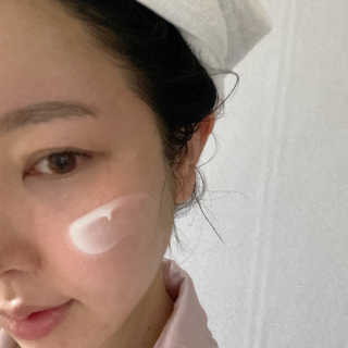 La Theorie Hydrating Ingredients | 하이드레이팅 인그레이디언츠 — 4.5점을 준 리뷰어가 2020년 5월 올린 사용 사진