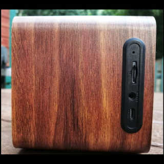 SEVIZ MINI10W 레트로 블루투스 스피커 — 5점을 준 리뷰어가 2020년 8월 올린 사용 사진