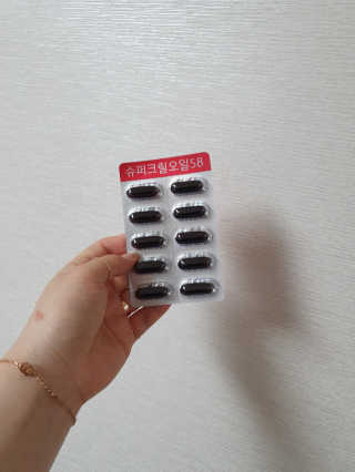 메이준뉴트리 슈퍼 크릴 오일58 1000mg x 30캡슐 — 5점을 준 리뷰어가 2020년 5월 올린 사용 사진