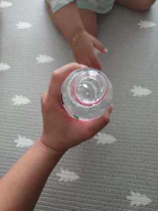아쿠아스 플레이버워터 ★[아쿠아스] 복숭아 플레이버워터 1BOX 20개입★ — 1점을 준 리뷰어가 2020년 4월 올린 사용 사진