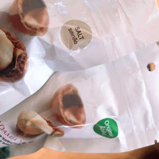 도이퉁 마카다미아 넛 90g  로얄 마카넛 오리지널 쏠트 허니 — 5점을 준 리뷰어가 2020년 11월 올린 사용 사진