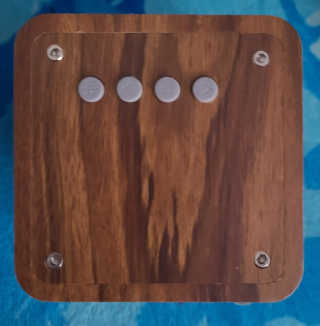SEVIZ MINI10W 레트로 블루투스 스피커 — 5점을 준 리뷰어가 2020년 7월 올린 사용 사진