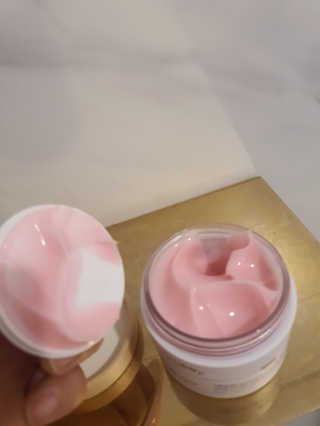 어글리프루프 크림 스탑디어글리 핑크모먼트 50ml — 5점을 준 리뷰어가 2020년 8월 올린 사용 사진