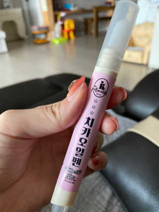 더펫원츠 [5초양치] 멍.치카펜 or 냥.치카펜 or 치카오일펜 — 5점을 준 리뷰어가 2020년 9월 올린 사용 사진