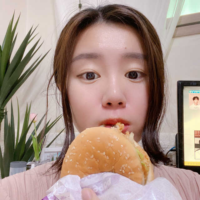 [파파이스 성남점] 신메뉴 안심버거 팩 리뷰 사진