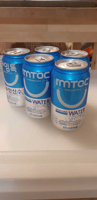 일화 아임톡 탄산수 355ml X 24캔 — 4.5점을 준 리뷰어가 2020년 4월 올린 사용 사진