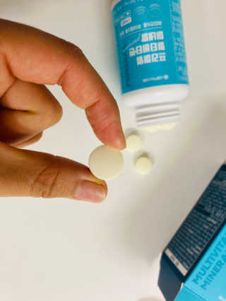 서울약사신협_프리미엄멀티비타민미네랄_1,200mg x 60정 — 5점을 준 리뷰어가 2020년 11월 올린 사용 사진