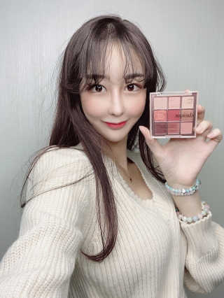 데이지크 SS컬렉션 로즈페탈 섀도우 팔레트 — 5점을 준 리뷰어가 2020년 4월 올린 사용 사진