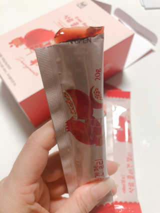 365더건강 에버뷰티 석류콜라겐 젤리 — 5점을 준 리뷰어가 2020년 8월 올린 사용 사진