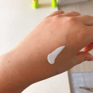 아토팜 야외놀이 선밀크 SPF50+ PA+++ — 5점을 준 리뷰어가 2020년 5월 올린 사용 사진
