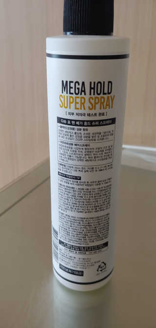 다슈코리아 다슈 포 맨 프리미엄 메가 홀드 슈퍼 스프레이 250ml — 4점을 준 리뷰어가 2020년 7월 올린 사용 사진