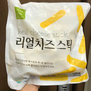 가치식탁 리얼치즈스틱, 리얼크림치즈볼 — 5점을 준 리뷰어가 2020년 9월 올린 사용 사진
