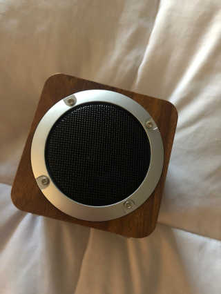 SEVIZ MINI10W 레트로 블루투스 스피커 — 5점을 준 리뷰어가 2020년 9월 올린 사용 사진