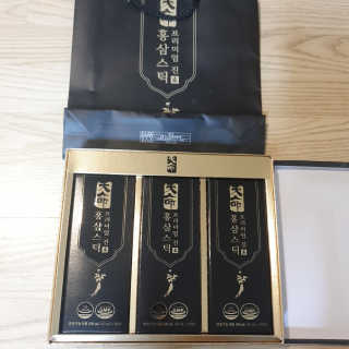 헬스업_천명진프리미엄홍삼스틱_10ml x 30포 — 5점을 준 리뷰어가 2020년 10월 올린 사용 사진