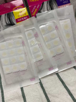 엘라밴드 하이드로 도트 스팟패치 12mm, 10mm — 5점을 준 리뷰어가 2020년 8월 올린 사용 사진