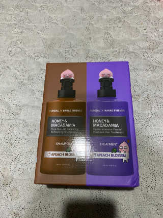 KUNDAL [쿤달 X 카카오프렌즈] 샴푸/트리트먼트 500ml 2구 세트 — 5점을 준 리뷰어가 2020년 11월 올린 사용 사진