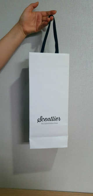 레나스 프리미엄 아로마 디퓨저 200ml  [1SET] — 4.5점을 준 리뷰어가 2020년 9월 올린 사용 사진