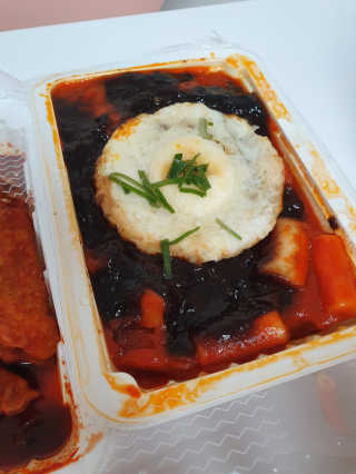죠스떡볶이 [죠스푸드] 짜빠떡볶이+떡또그+범벅만두 신메뉴 3종 — 1점을 준 리뷰어가 2020년 5월 올린 사용 사진
