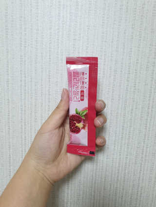 헬스업_쁘띠쁘띠석류콜라겐젤리_20g x 14포 — 4점을 준 리뷰어가 2020년 7월 올린 사용 사진