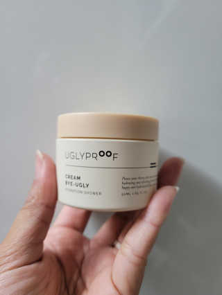 어글리프루프 크림 바이어글리 하이드레이션 샤워 50ml — 5점을 준 리뷰어가 2020년 12월 올린 사용 사진