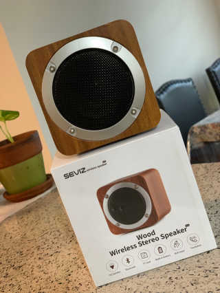 SEVIZ MINI10W 레트로 블루투스 스피커 — 5점을 준 리뷰어가 2020년 10월 올린 사용 사진