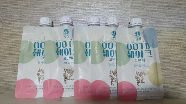 [꾸콤] 참참 OOTD쉐이크 고단백 일주일세트 50g x 5 리뷰 사진