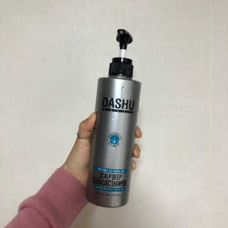 다슈코리아 다슈 데일리 두피 딥 클렌징 샴푸 500ml — 3.5점을 준 리뷰어가 2020년 10월 올린 사용 사진