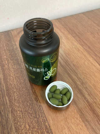 건강한약속 바른 바른 그린 프로폴리스 츄어블 — 4.5점을 준 리뷰어가 2020년 9월 올린 사용 사진
