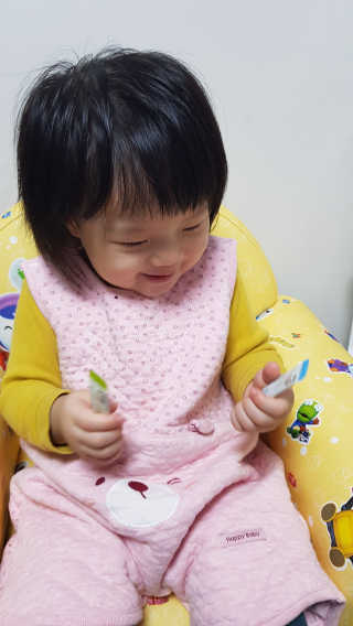 [풀무원베이비밀] 프로바이오락 베이비 유산균 SET — 5점을 준 리뷰어가 2020년 11월 올린 사용 사진