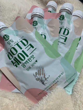 [꾸콤] 참참 OOTD쉐이크 담백한 일주일세트 50g x 5 — 5점을 준 리뷰어가 2020년 11월 올린 사용 사진