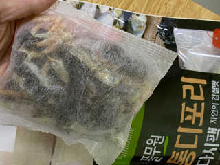[풀무원] 자연의 감칠맛 통디포리, 통멸치 다시팩 세트 — 5점을 준 리뷰어가 2020년 5월 올린 사용 사진