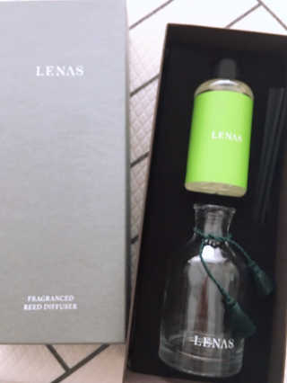 레나스 프리미엄 아로마 디퓨저 200ml  [1SET] — 5점을 준 리뷰어가 2020년 5월 올린 사용 사진