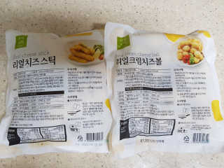 가치식탁 리얼치즈스틱, 리얼크림치즈볼 — 5점을 준 리뷰어가 2020년 8월 올린 사용 사진