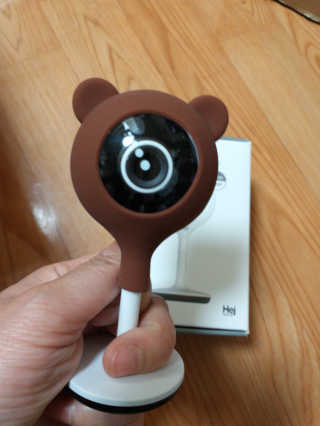헤이홈 스마트 홈카메라 + 헤이베어 캐릭터커버 — 4점을 준 리뷰어가 2020년 5월 올린 사용 사진