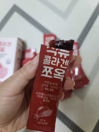 조은약초 석류콜라겐 석류즙 석류쪼옥 젤리 스틱 15포 x 20g — 5점을 준 리뷰어가 2020년 7월 올린 사용 사진