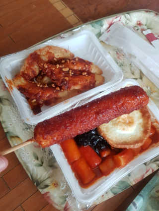 죠스떡볶이 [죠스푸드] 짜빠떡볶이+떡또그+범벅만두 신메뉴 3종 — 3점을 준 리뷰어가 2020년 4월 올린 사용 사진