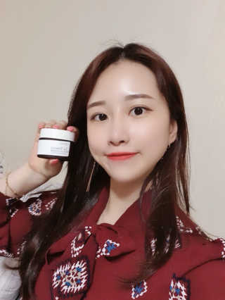 La Theorie Hydrating Ingredients | 하이드레이팅 인그레이디언츠 — 5점을 준 리뷰어가 2020년 5월 올린 사용 사진