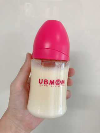 유비맘 PPSU 젖병 노꼭지_200ml_컬러 랜덤 발송 — 3점을 준 리뷰어가 2020년 8월 올린 사용 사진