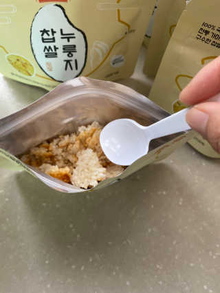 [꾸콤] 참참 전통 찹쌀 누룽지 일주일세트 60g x 5 — 5점을 준 리뷰어가 2020년 10월 올린 사용 사진