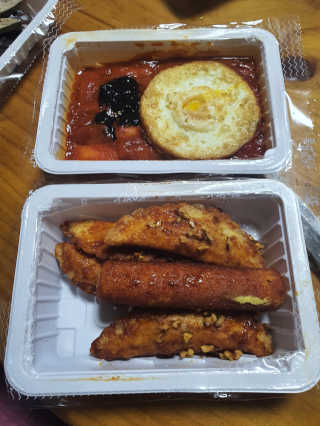 죠스떡볶이 [죠스푸드] 짜빠떡볶이+떡또그+범벅만두 신메뉴 3종 — 5점을 준 리뷰어가 2020년 4월 올린 사용 사진