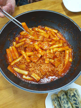 화곡미담 옛날 떡볶이 — 5점을 준 리뷰어가 2020년 4월 올린 사용 사진