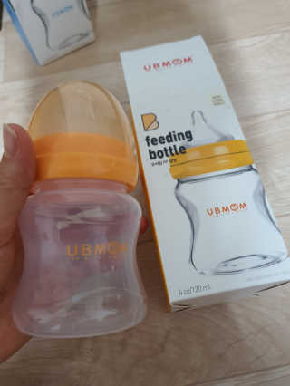 유비맘 신생아젖병 120ml 트리플팩_ 젖꼭지 포함 — 5점을 준 리뷰어가 2020년 8월 올린 사용 사진