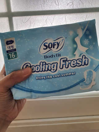 LG유니참 쏘피SOFY [SOFY] 바디피트 쿨링프레쉬 — 5점을 준 리뷰어가 2020년 6월 올린 사용 사진
