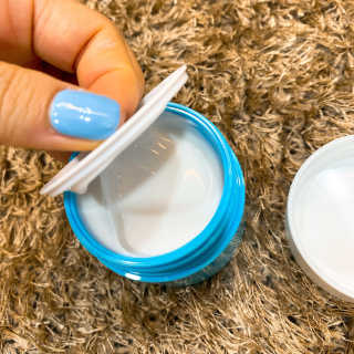 바르는콜라겐 하이온 제주바다보배 슬리핑마스크 100mL — 5점을 준 리뷰어가 2020년 6월 올린 사용 사진