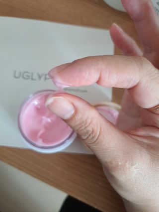 어글리프루프 크림 스탑디어글리 핑크모먼트 50ml — 5점을 준 리뷰어가 2020년 11월 올린 사용 사진