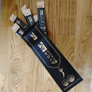 헬스업_천명진프리미엄홍삼스틱_10ml x 30포 — 4점을 준 리뷰어가 2020년 10월 올린 사용 사진
