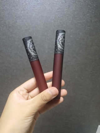 [블랙루즈] 크림 마뜨 루즈 시즌1 택1+랜덤1 — 4점을 준 리뷰어가 2020년 8월 올린 사용 사진