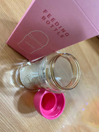 유비맘 PPSU 젖병 노꼭지_260ml_컬러 랜덤 발송 — 5점을 준 리뷰어가 2020년 9월 올린 사용 사진