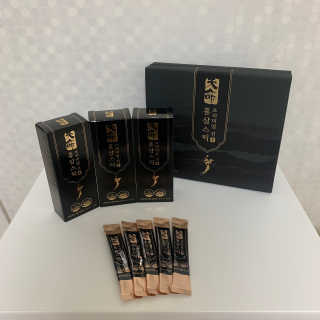 헬스업_천명진프리미엄홍삼스틱_10ml x 30포 — 5점을 준 리뷰어가 2020년 9월 올린 사용 사진
