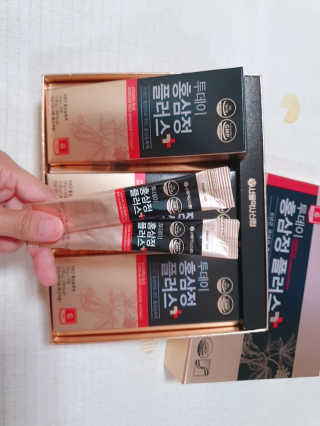 서울약사신협_투데이홍삼정플러스스틱_10g x 30포 — 5점을 준 리뷰어가 2020년 11월 올린 사용 사진